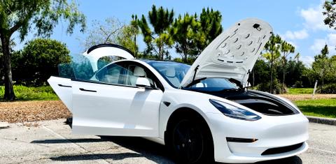 Tesla Model 3 2023