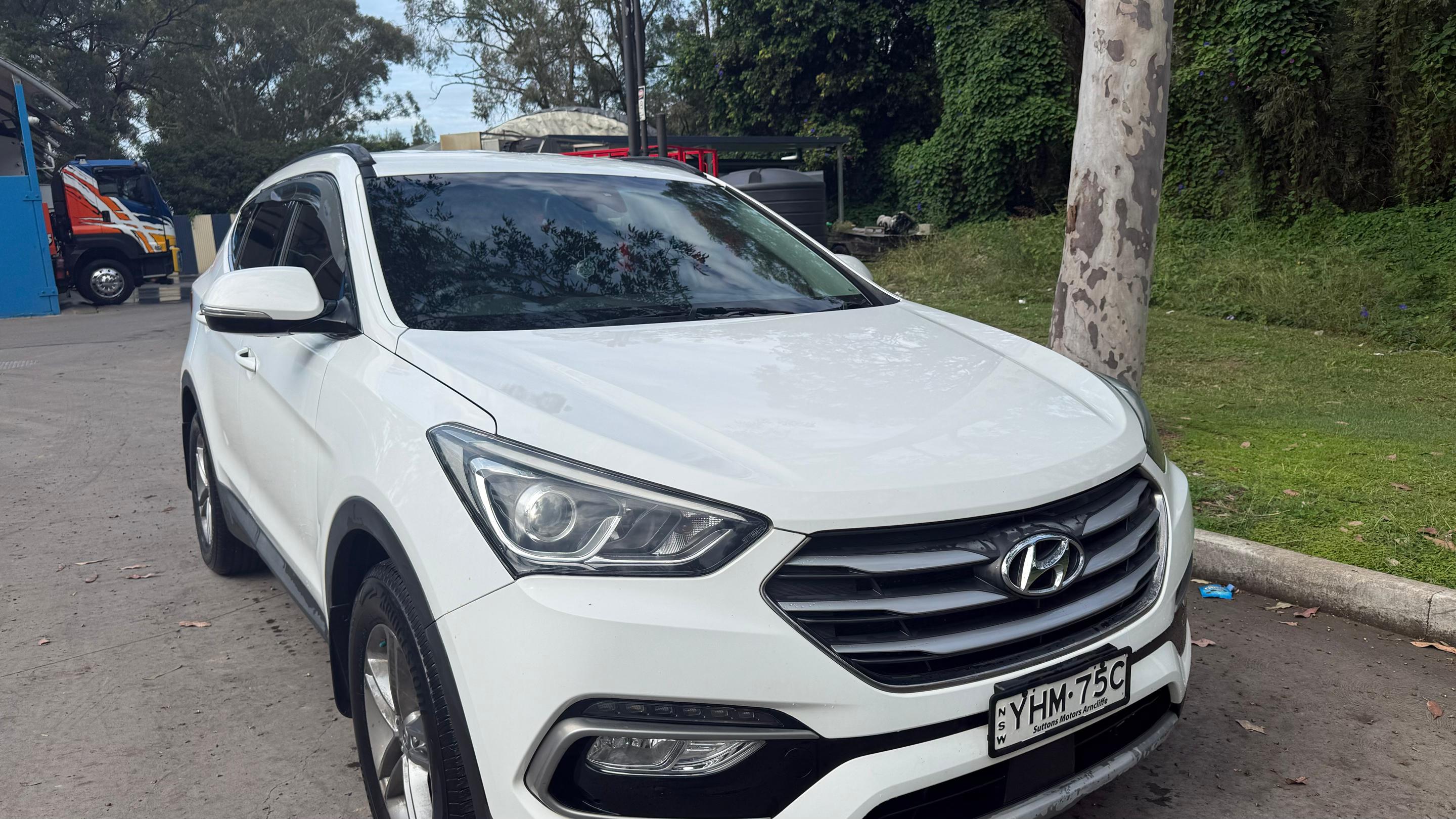 Hyundai SANTA FE 2017 in Melonba