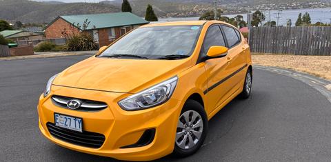 Hyundai ACCENT 2015