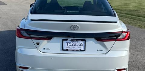 Toyota Camry Hybrid 2025