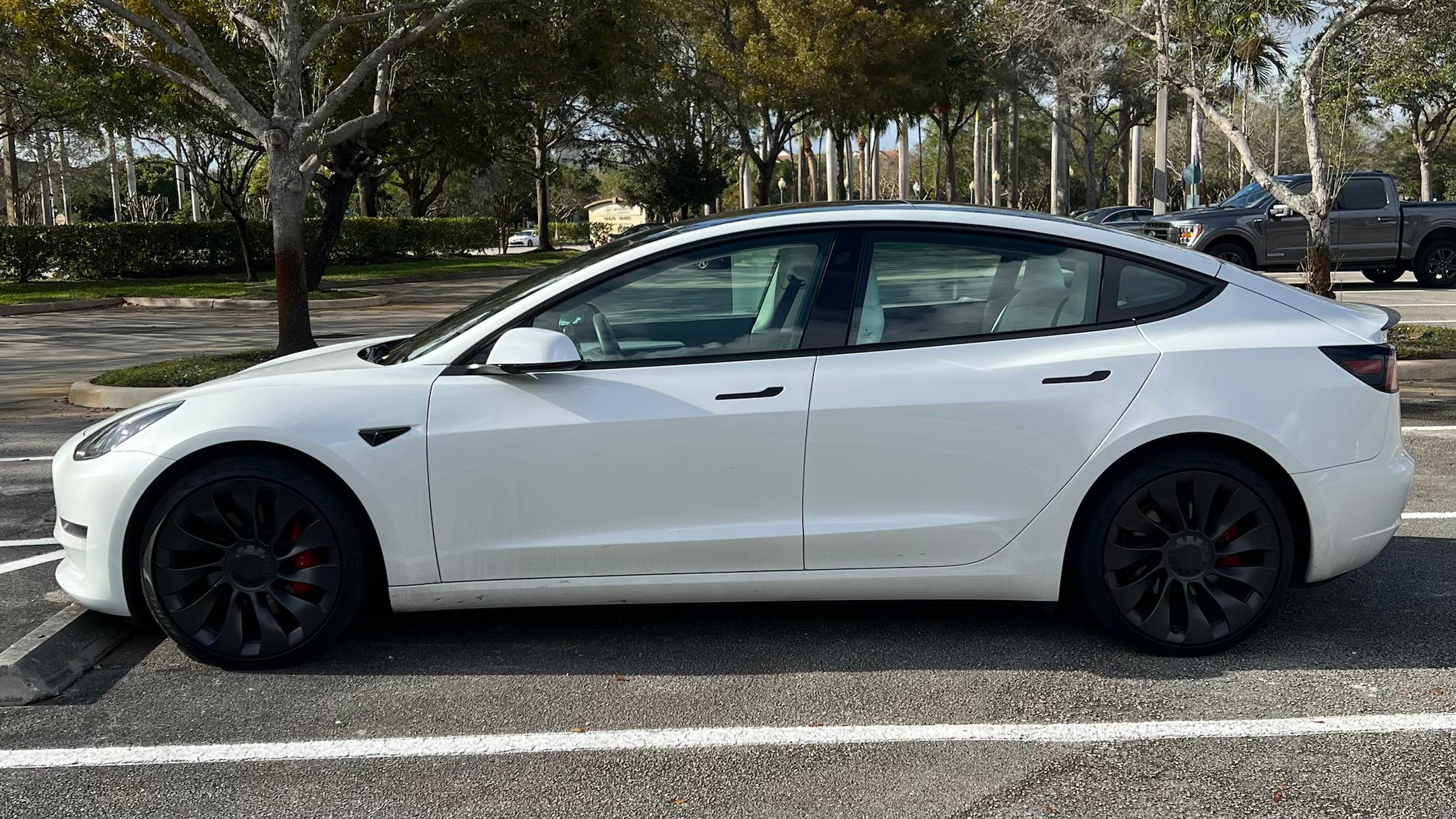 Tesla Model 3 2023 in 