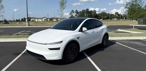 Tesla Model Y 2026