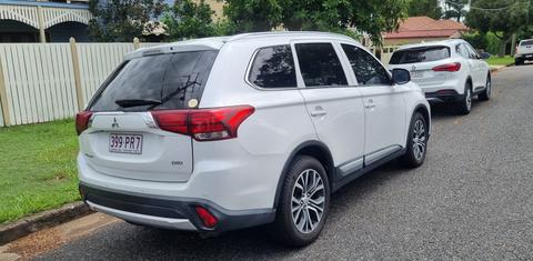 Mitsubishi OUTLANDER 2016
