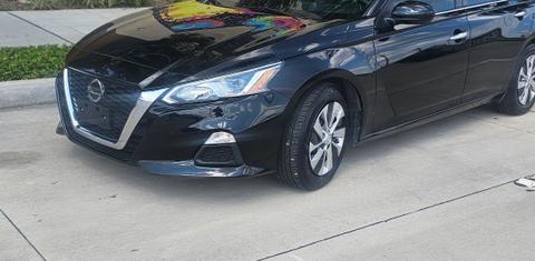 Nissan Altima 2020