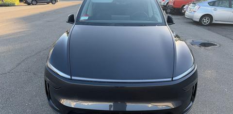 Tesla Model Y 2026