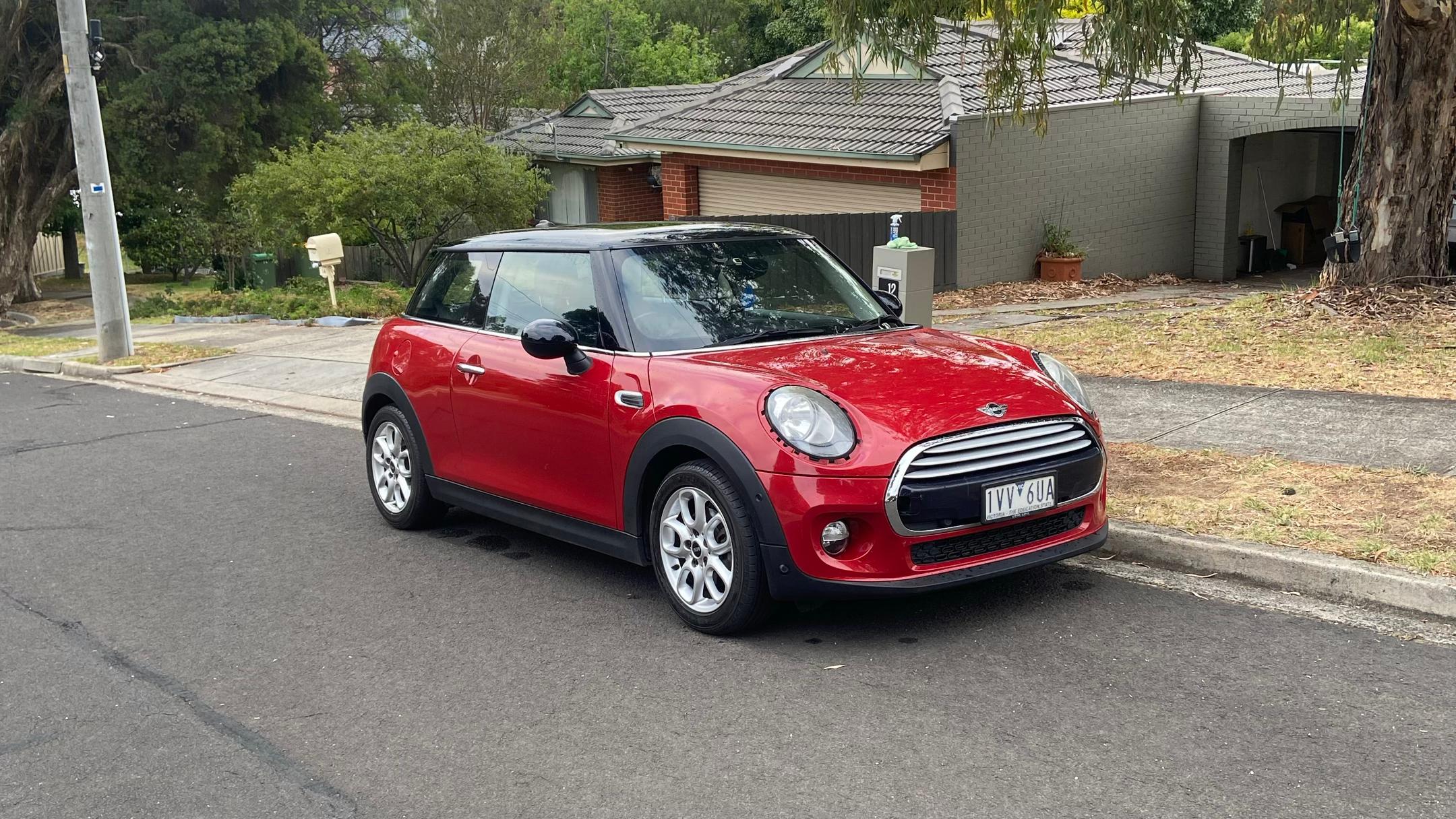 MINI COOPER 2014 in Macleod