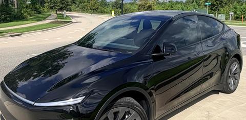 Tesla Model Y 2026
