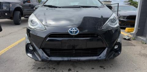 Toyota Prius c 2016