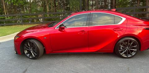 Lexus IS 2024