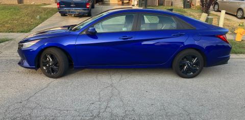 Hyundai Elantra Hybrid 2023