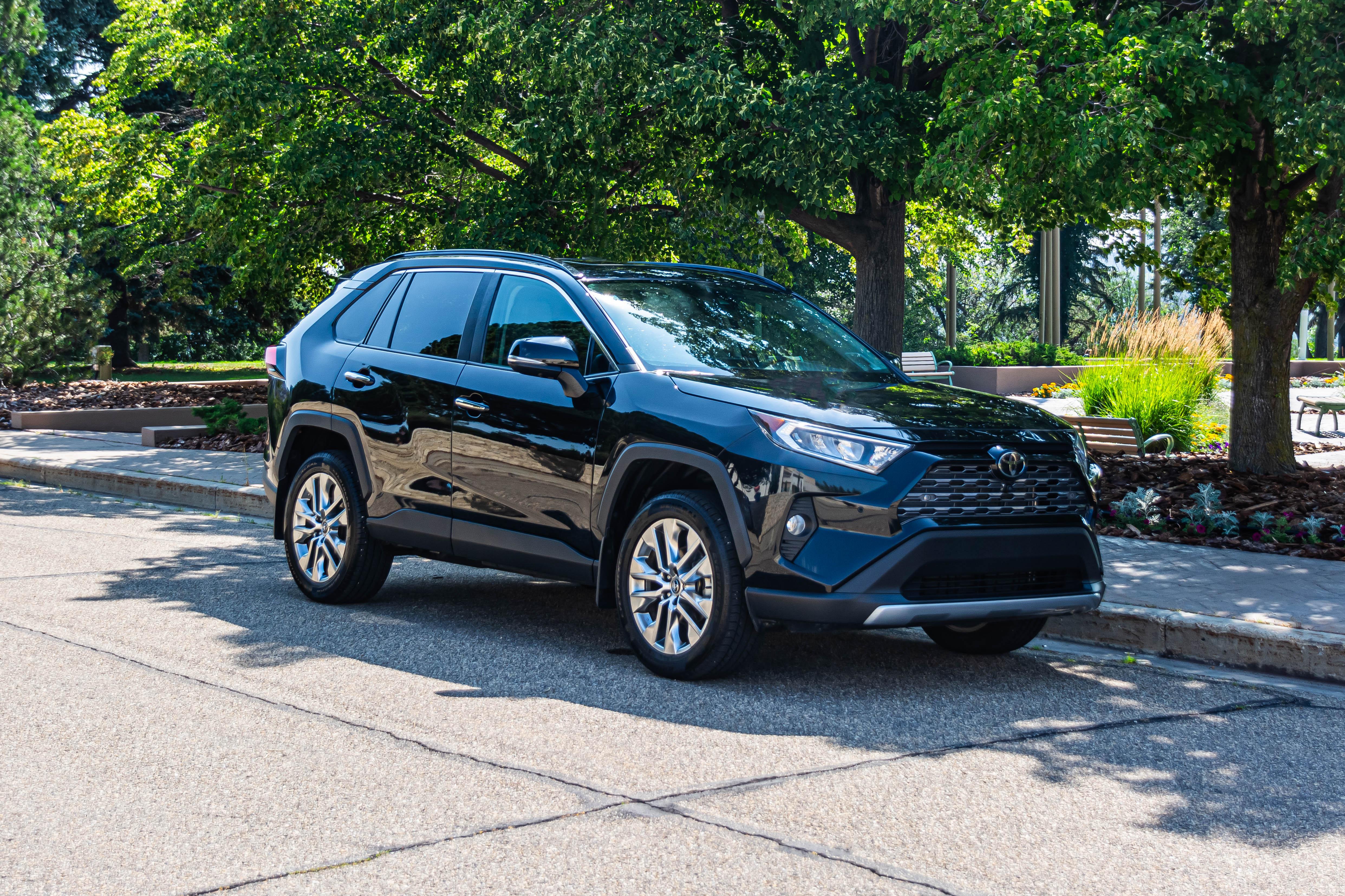 Toyota RAV4 2019 à Edmonton, AB