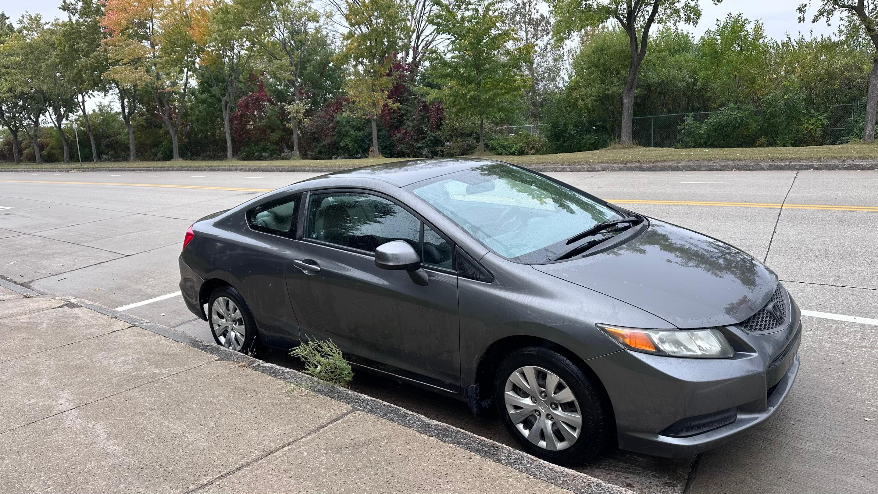 Honda Civic 2012 — Options de location de voitures à Québec, QC