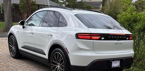 Porsche Macan 2025