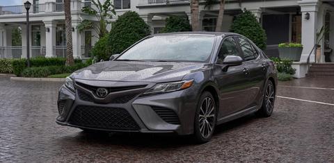 Toyota Camry 2019