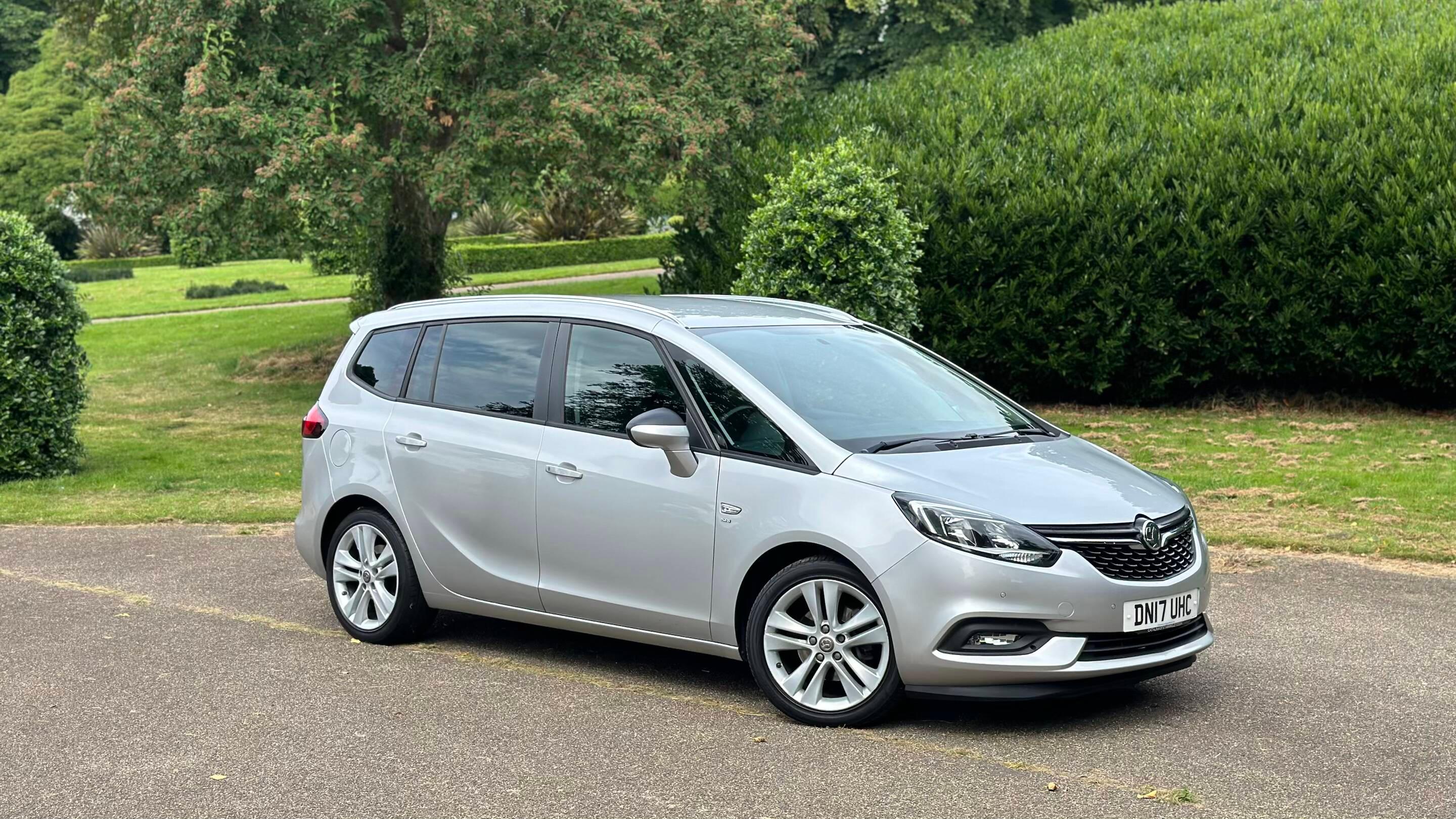 Vauxhall Zafira Tourer 2017 in Dundee