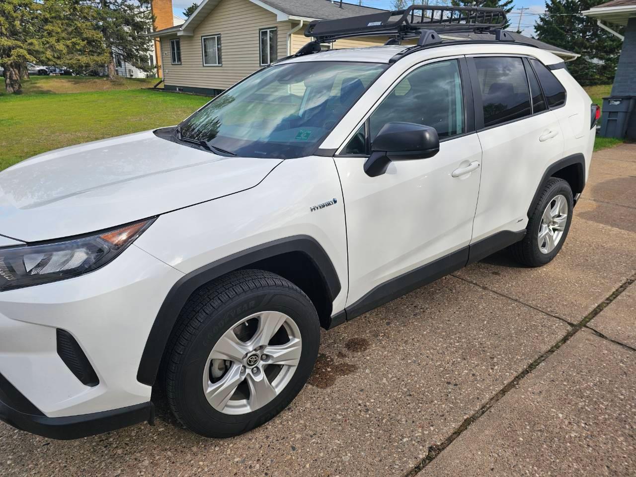 Toyota RAV4 Hybrid 2021 in Rochester, MN
