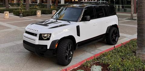 Land Rover Defender 2025