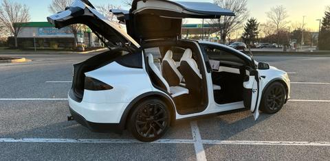 Tesla Model X 2022
