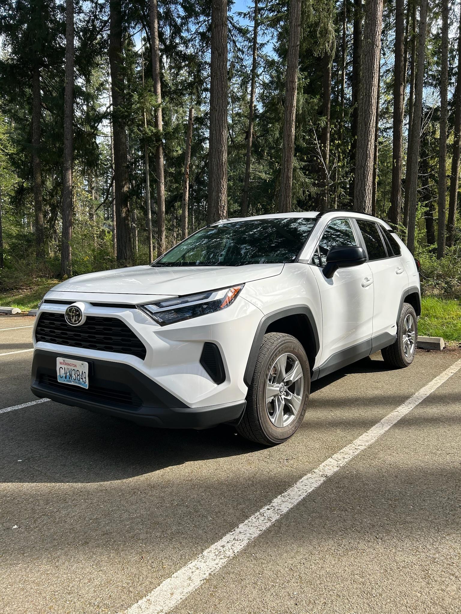 Toyota RAV4 Hybrid 2025 in Kent, WA