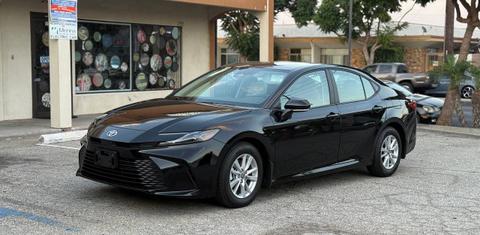 Toyota Camry Hybrid 2025