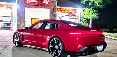 Porsche Taycan 2021