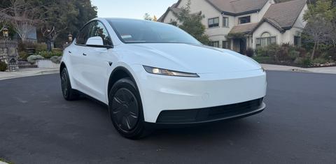 Tesla Model Y 2026