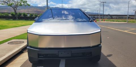 Tesla Cybertruck 2025