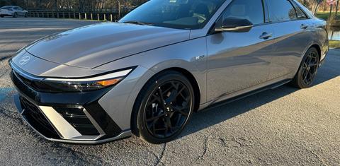 Hyundai Elantra 2025