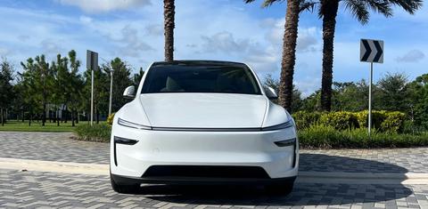Tesla Model Y 2026