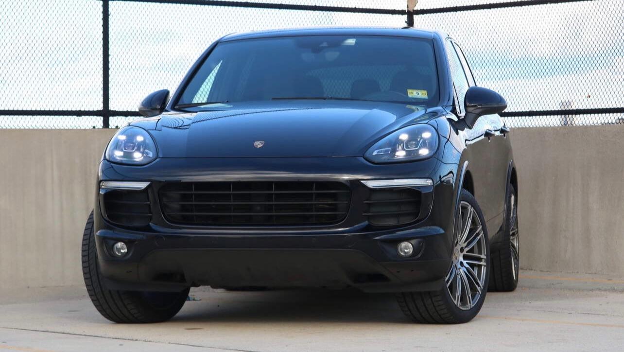 Porsche Cayenne 2015 in Washington, DC