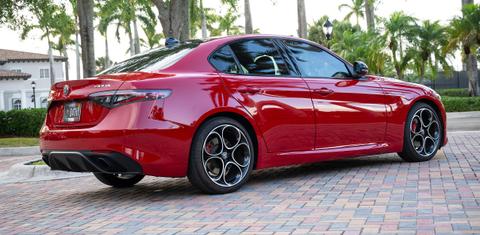 Alfa Romeo Giulia 2024