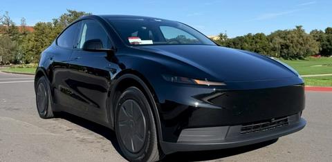 Tesla Model Y 2026