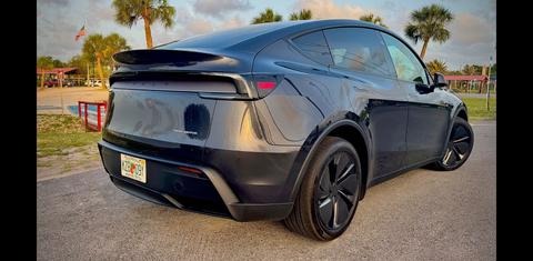 Tesla Model Y 2026