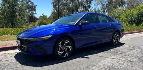 Hyundai Elantra 2025