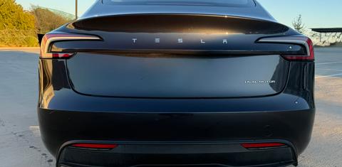 Tesla Model 3 2024
