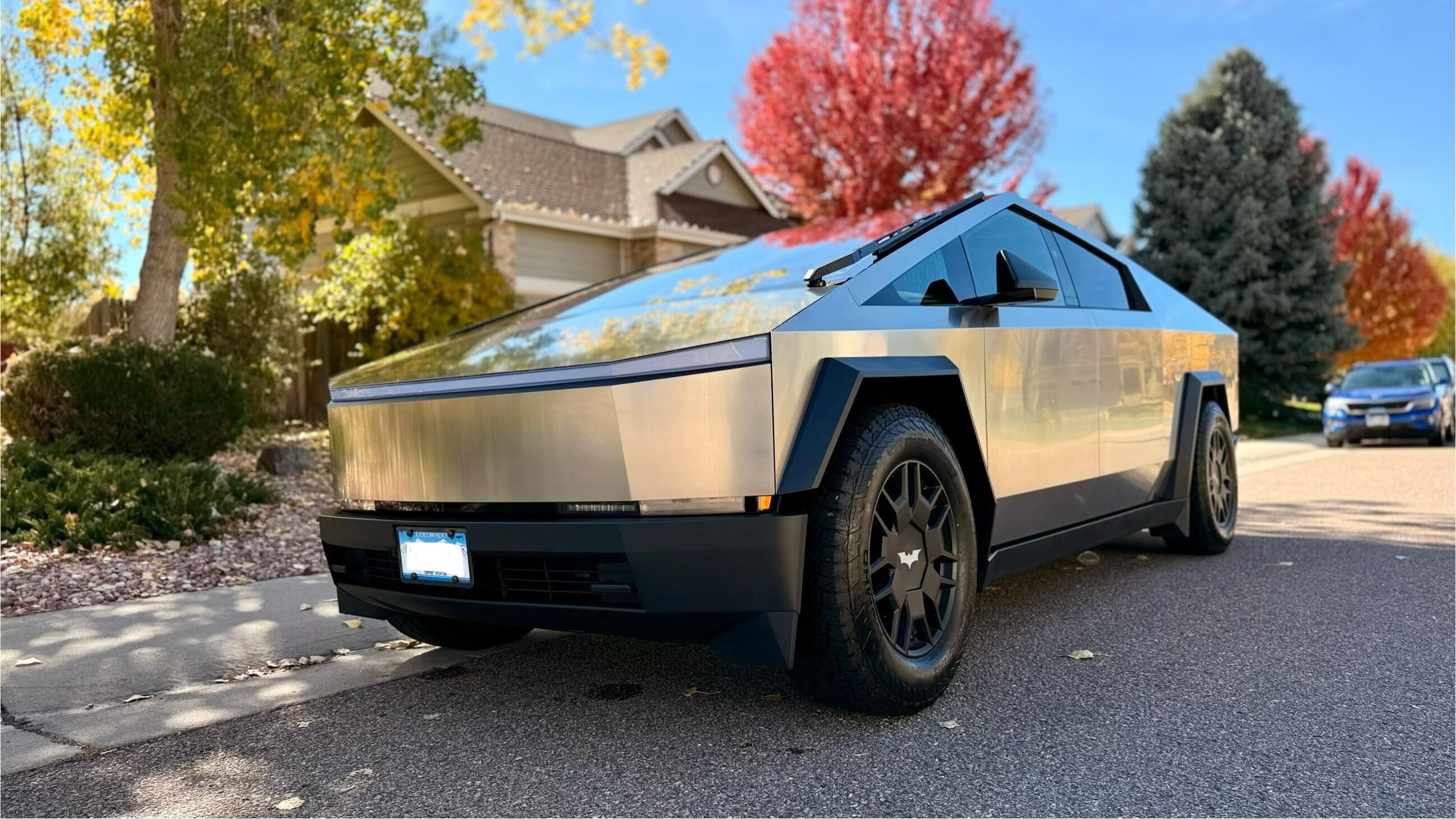 Tesla Cybertruck 2024 in Lone Tree, CO