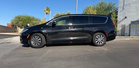 Chrysler Pacifica 2024
