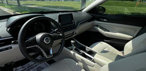 Nissan Altima 2020