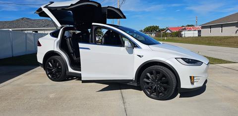 Tesla Model X 2020