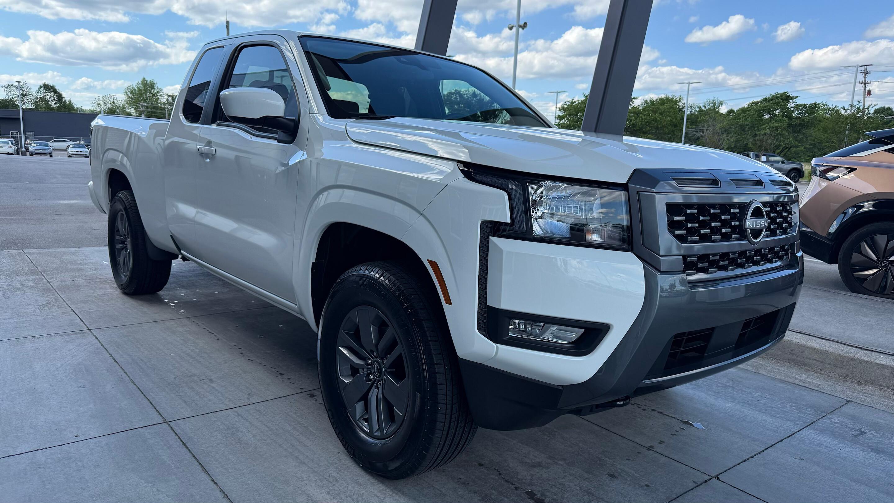 Nissan Frontier 2025 in Knoxville, TN
