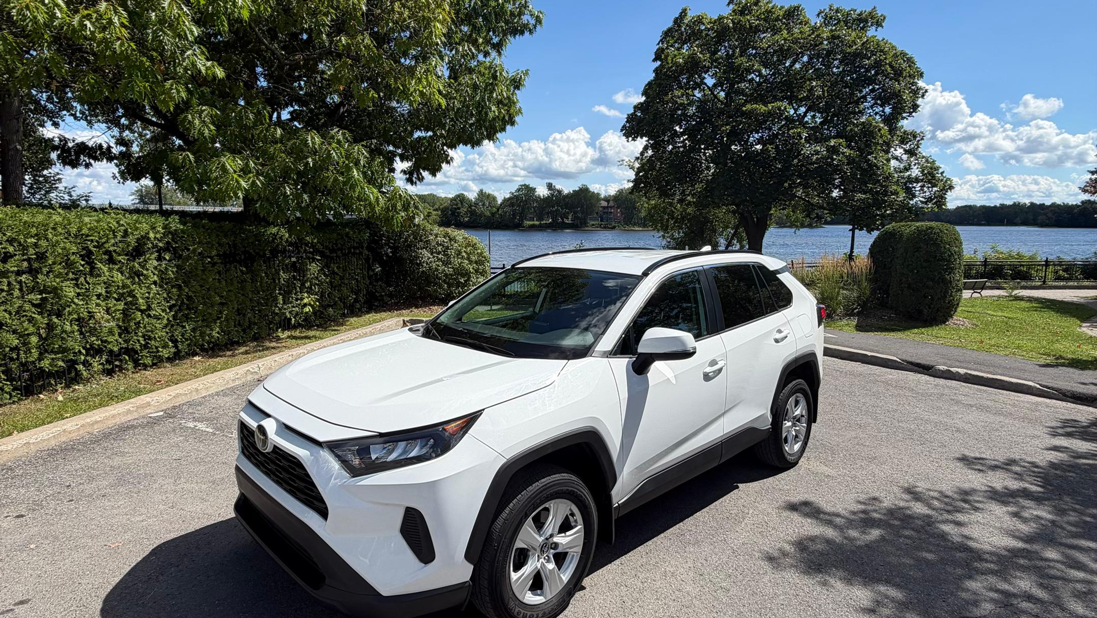 Toyota RAV4 2019 in Laval, QC