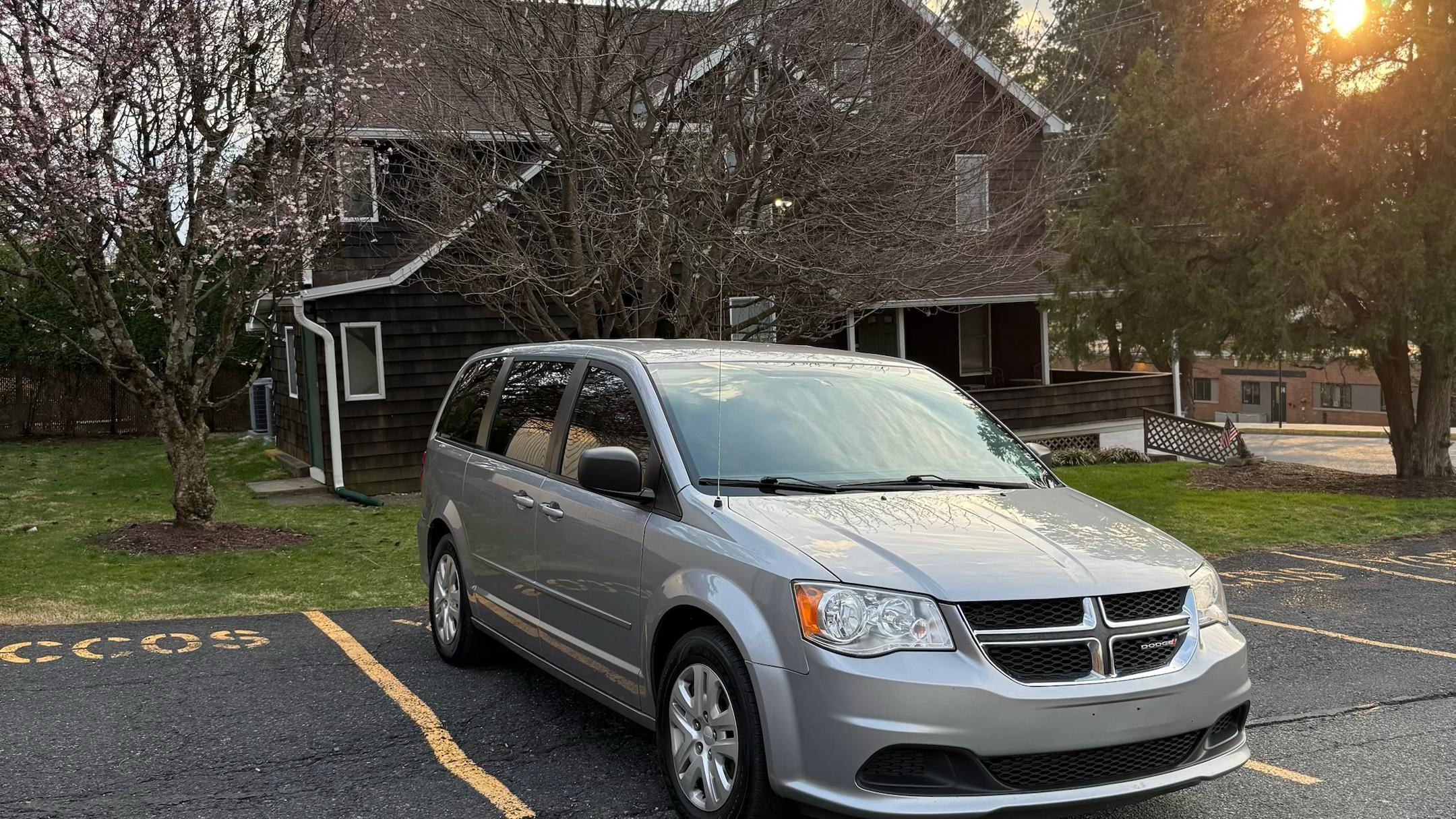 Dodge Grand Caravan 2016 in Newark, NJ
