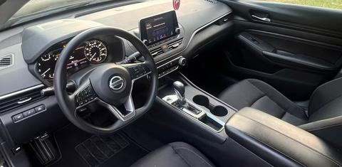 Nissan Altima 2021