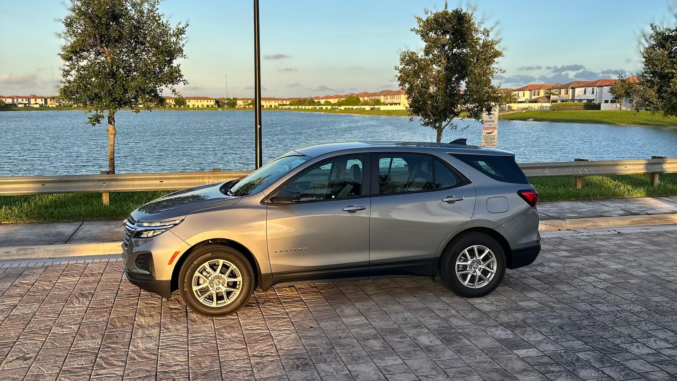 Chevrolet Equinox 2024 in Miami, FL