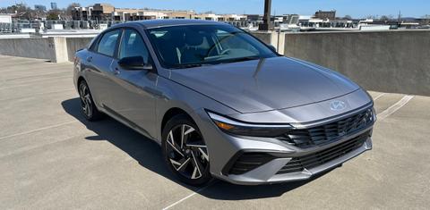 Hyundai Elantra 2025