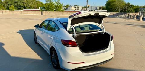 Hyundai Elantra 2018