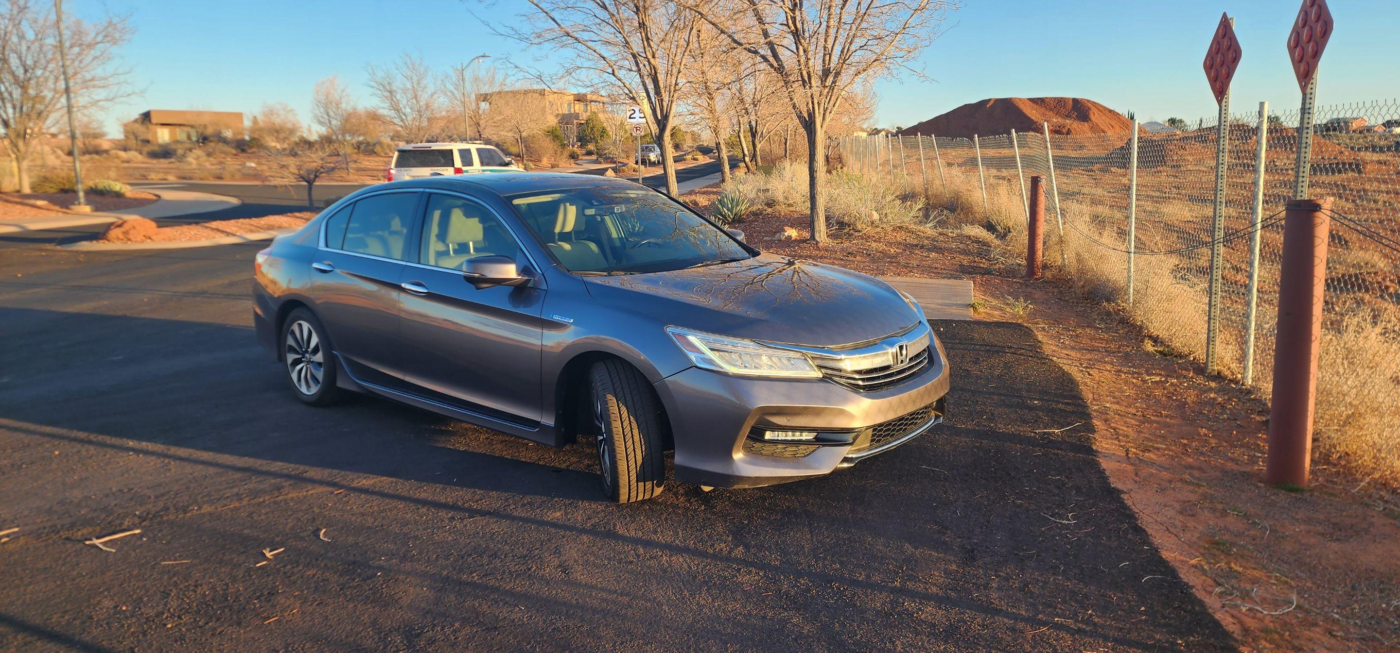 Honda Accord Hybrid 2017 in Page, AZ