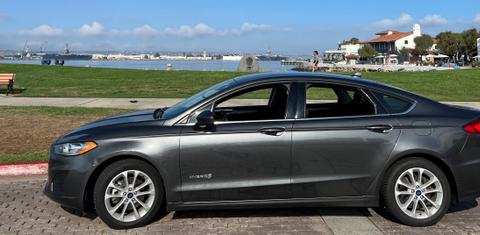 Ford Fusion Hybrid 2019