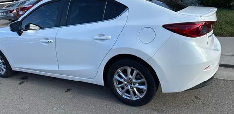 Mazda Mazda3 2015
