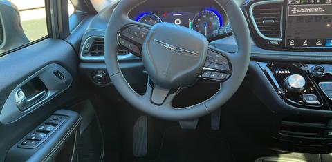 Chrysler Pacifica 2022